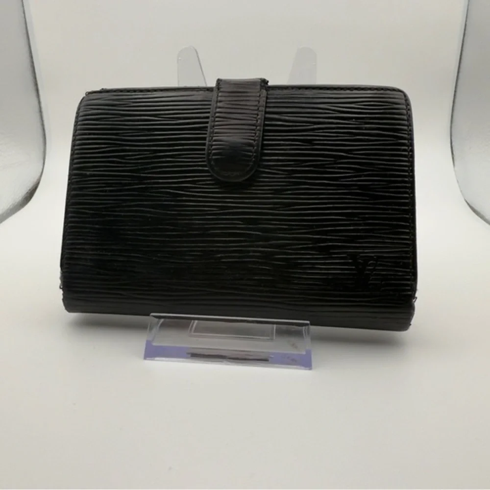 Louis Vuitton Black Epi Leather French Purse Wallet Gold | Women’s | Used |